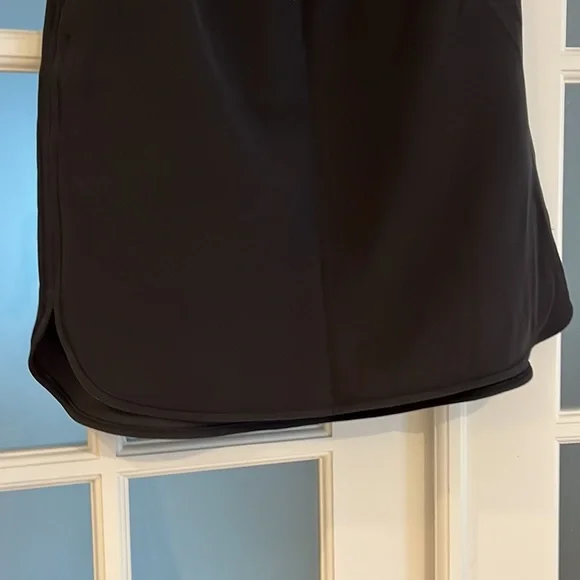 Lululemon black casual skirt - Picture 3 of 5